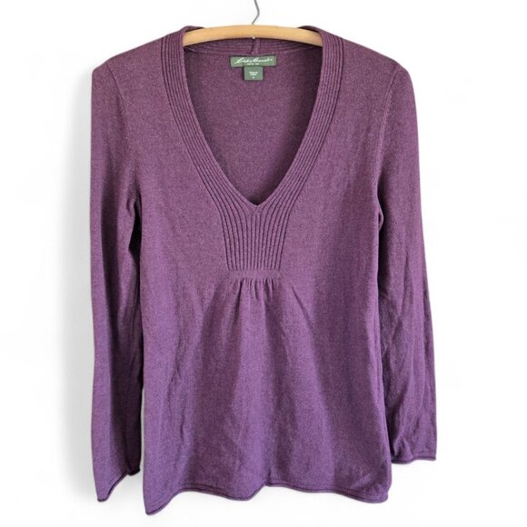 Eddie Bauer Sweaters - Eddie Bauer Womens V-Neck Plum Sweater Size Medium Long Sleeve Vneck